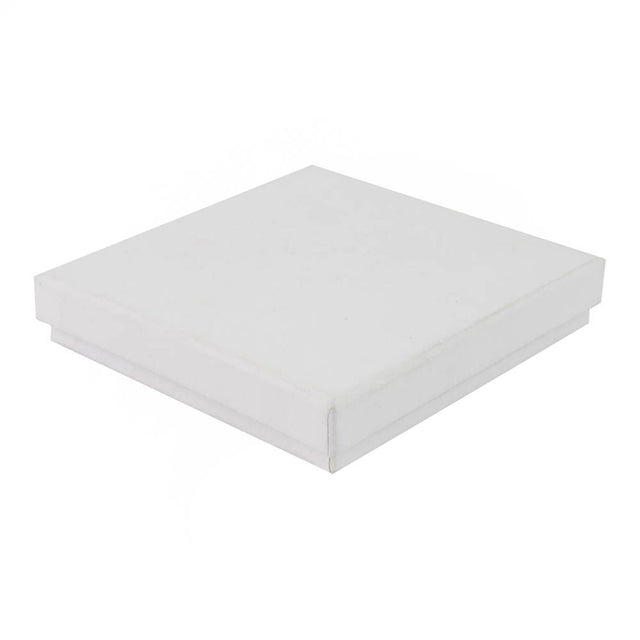 White square recyclable eco kraft box with closed lid.