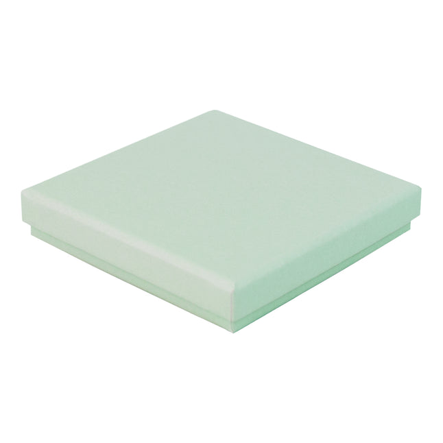 Green square recyclable eco kraft box with closed lid.
